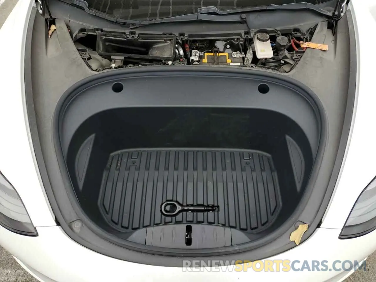 11 Photograph of a damaged car 5YJ3E1EB1MF928471 TESLA MODEL 3 2021