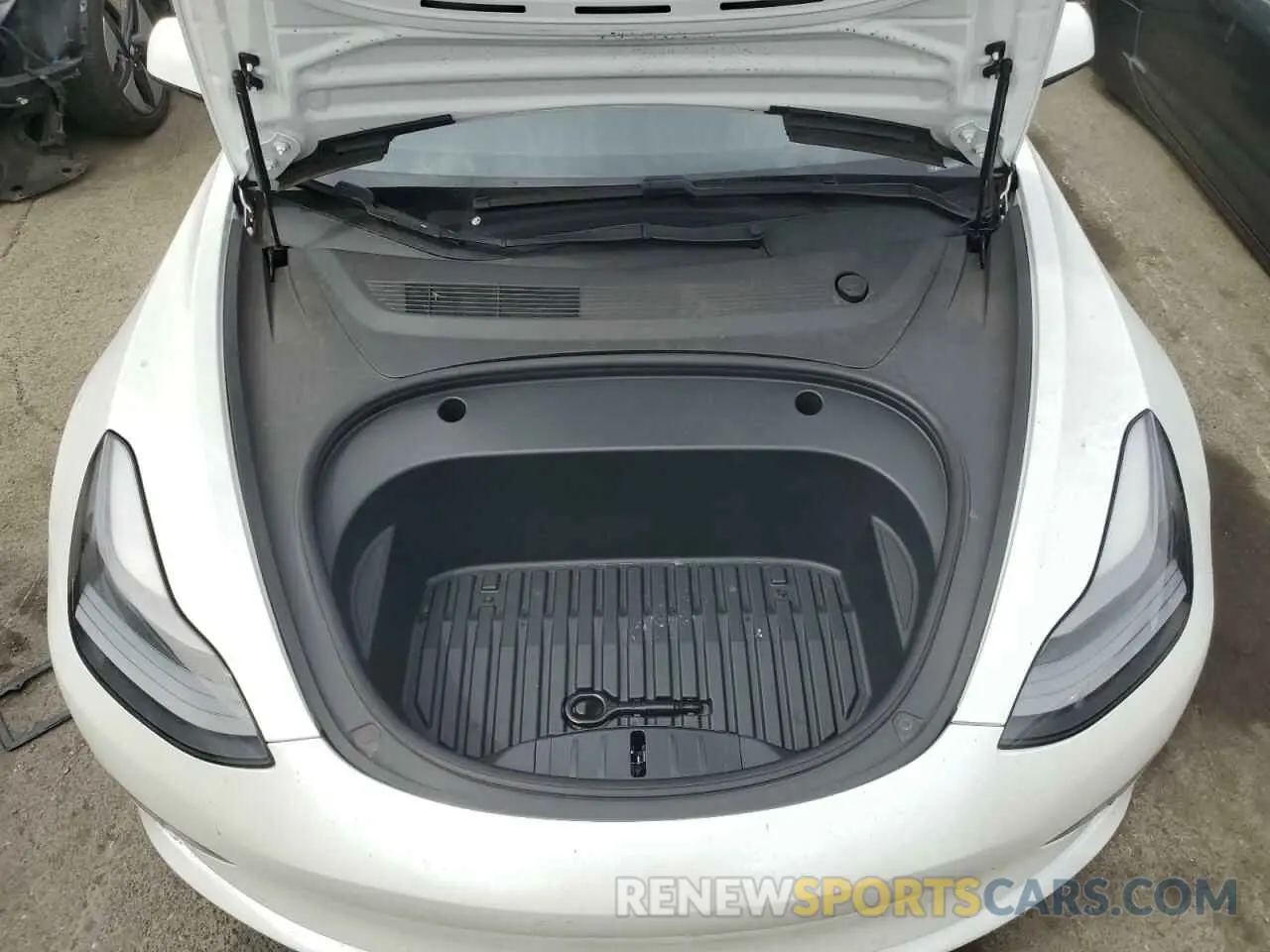 11 Photograph of a damaged car 5YJ3E1EB1MF937669 TESLA MODEL 3 2021
