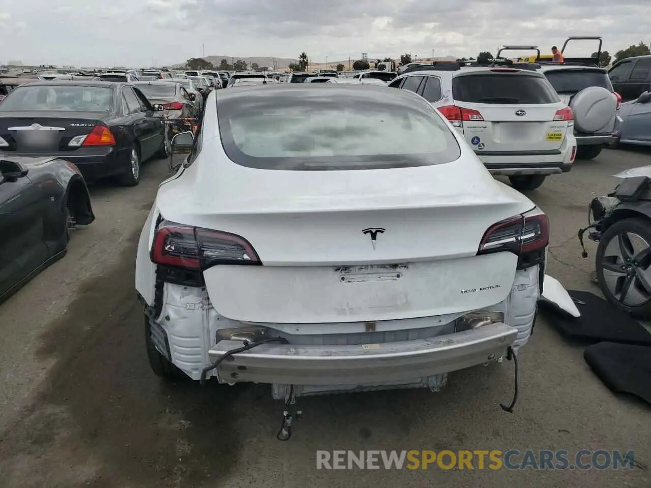 6 Photograph of a damaged car 5YJ3E1EB1MF937669 TESLA MODEL 3 2021