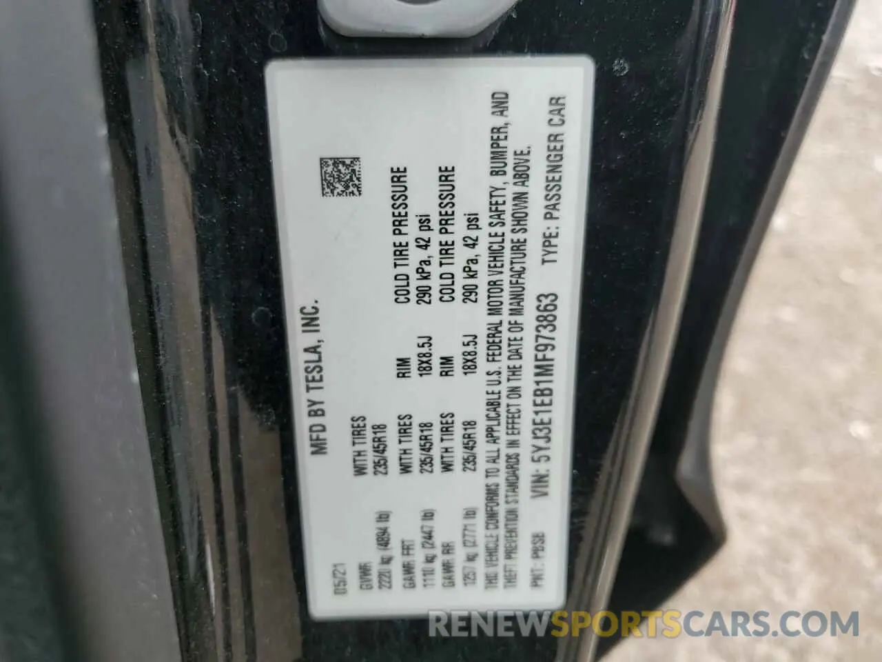 12 Photograph of a damaged car 5YJ3E1EB1MF973863 TESLA MODEL 3 2021