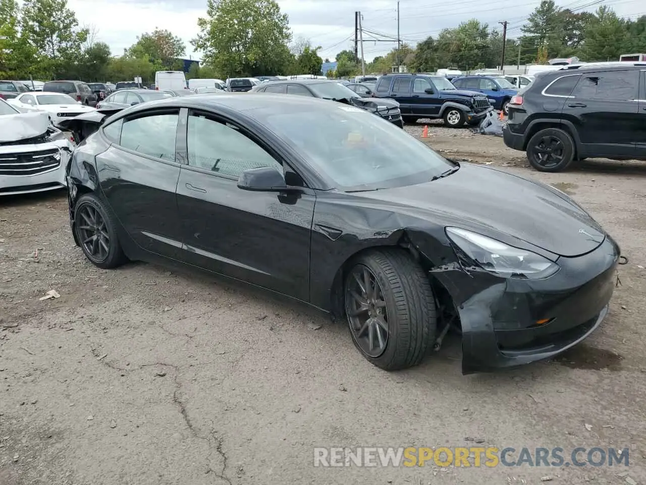 4 Photograph of a damaged car 5YJ3E1EB1MF973863 TESLA MODEL 3 2021