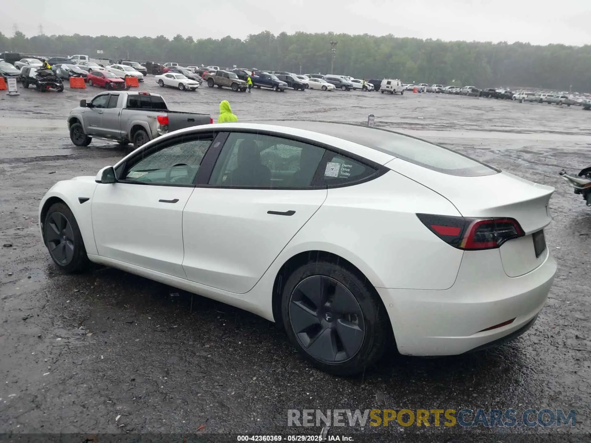 13 Photograph of a damaged car 5YJ3E1EB1MF973992 TESLA MODEL 3 2021