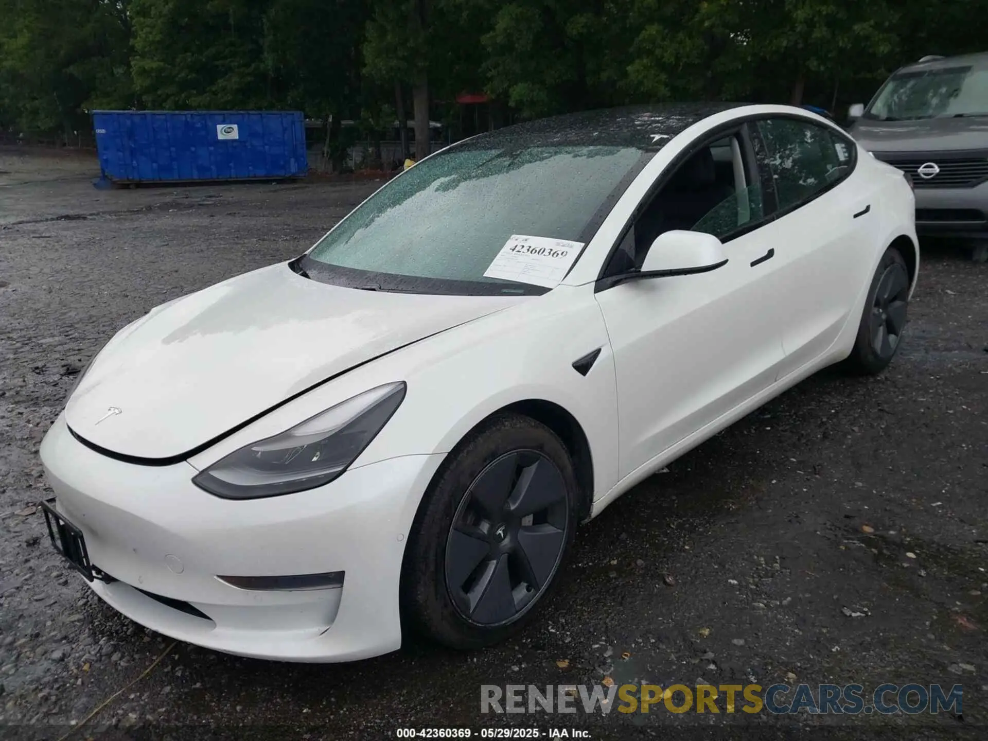 2 Photograph of a damaged car 5YJ3E1EB1MF973992 TESLA MODEL 3 2021