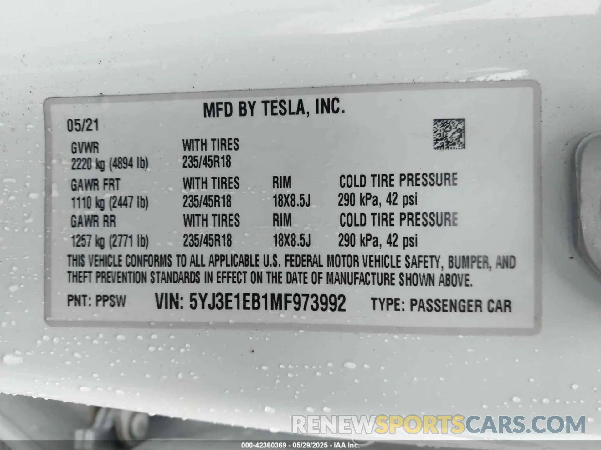 9 Photograph of a damaged car 5YJ3E1EB1MF973992 TESLA MODEL 3 2021