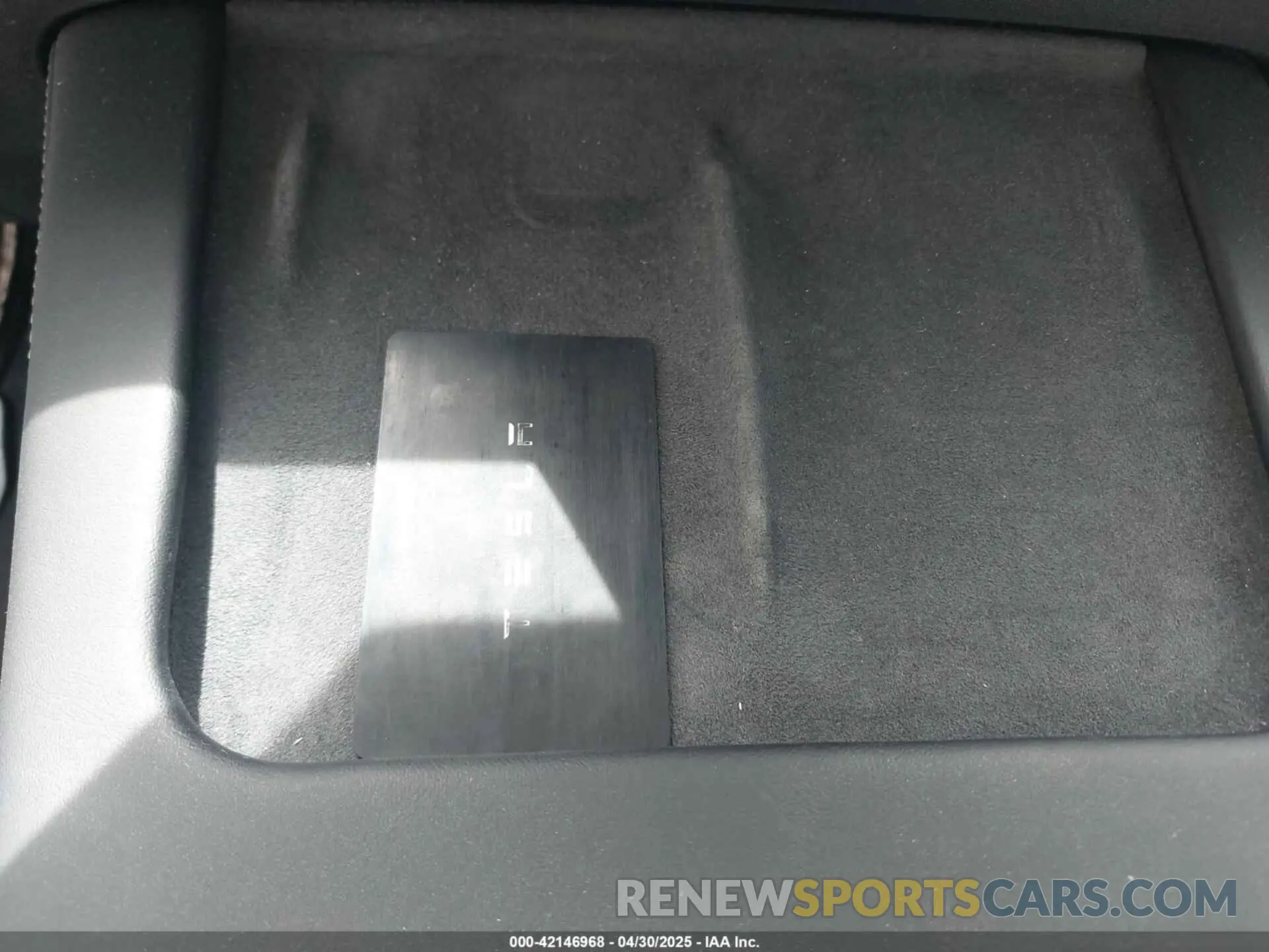 11 Photograph of a damaged car 5YJ3E1EB1MF975824 TESLA MODEL 3 2021
