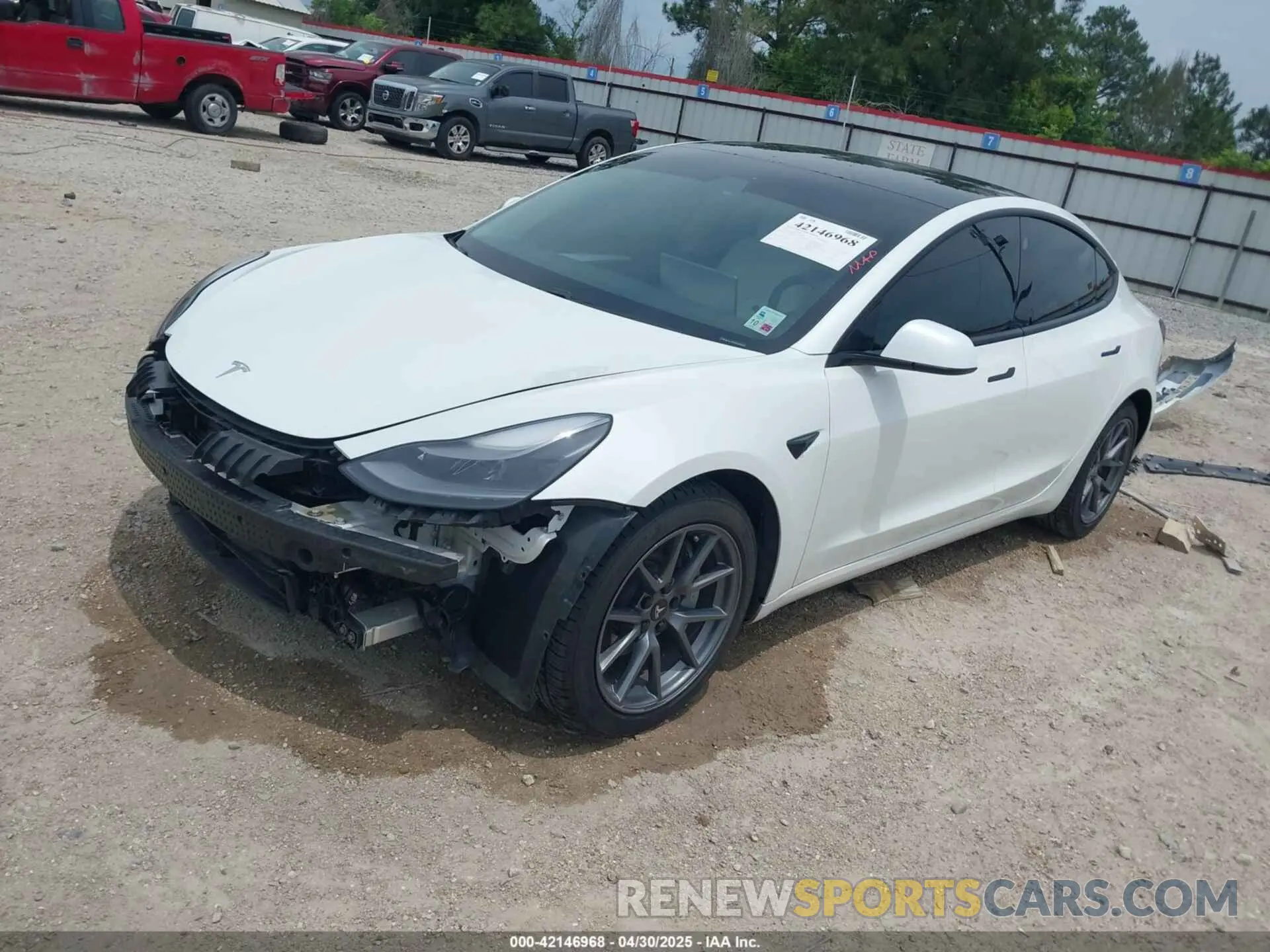2 Photograph of a damaged car 5YJ3E1EB1MF975824 TESLA MODEL 3 2021