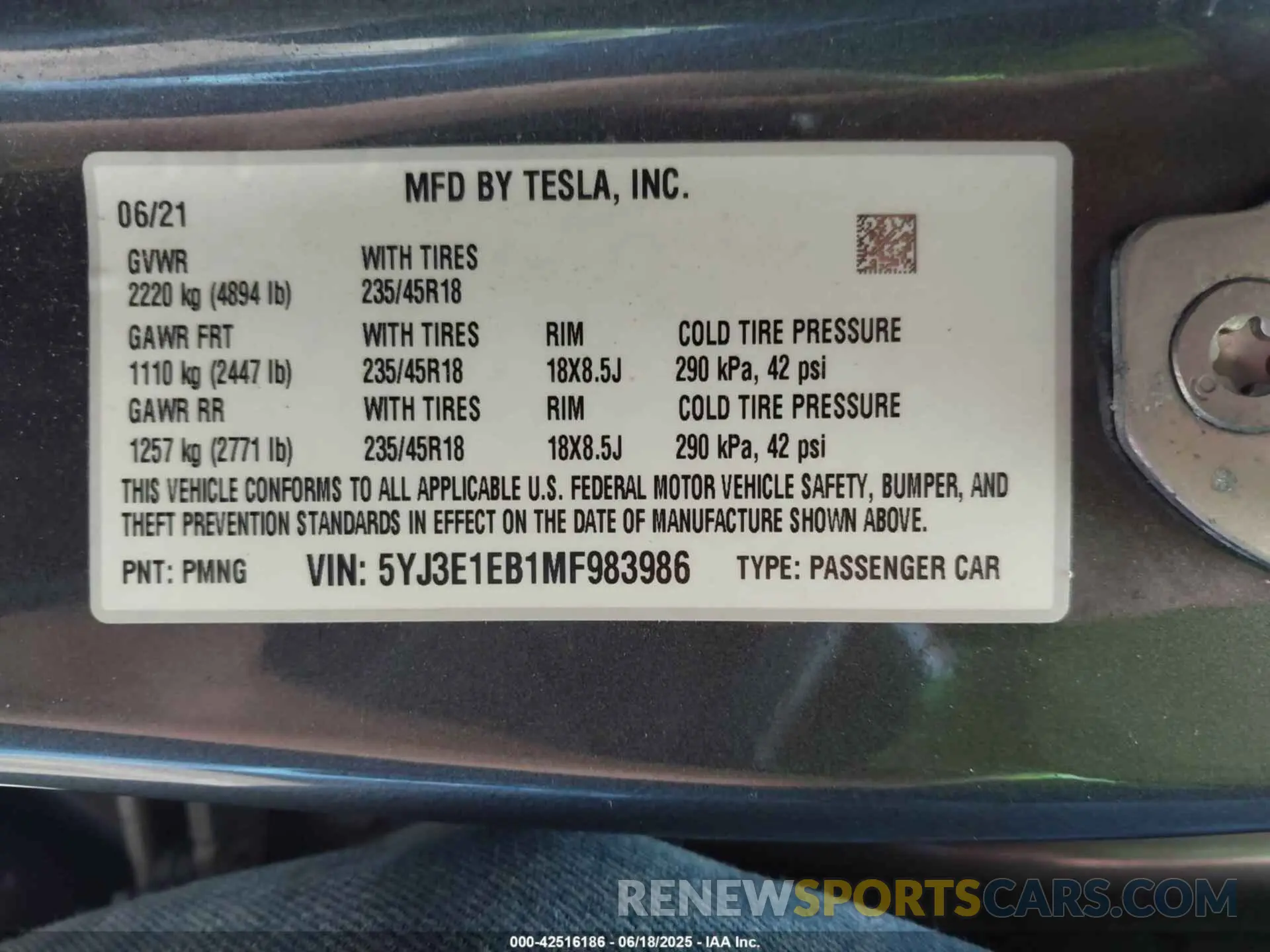 9 Photograph of a damaged car 5YJ3E1EB1MF983986 TESLA MODEL 3 2021