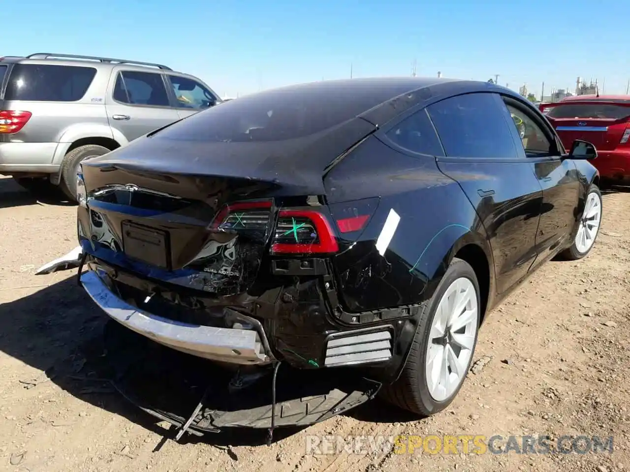 4 Photograph of a damaged car 5YJ3E1EB1MF999704 TESLA MODEL 3 2021