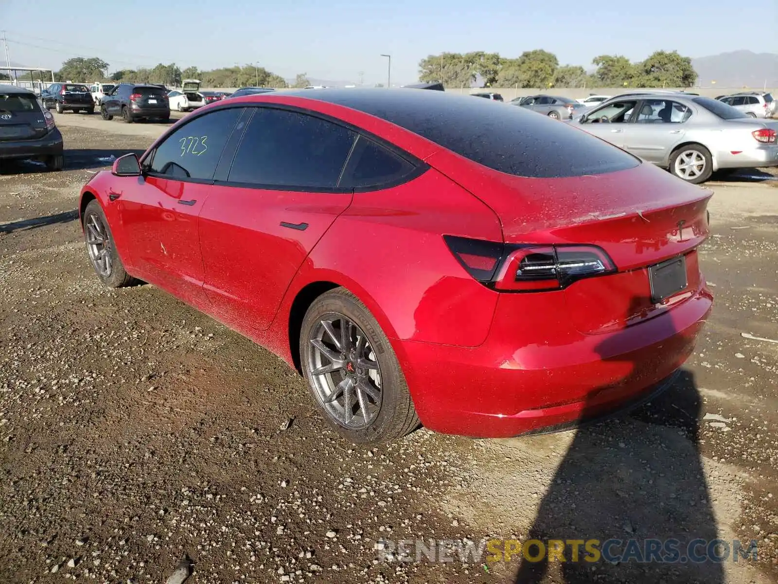 3 Photograph of a damaged car 5YJ3E1EB2MF006663 TESLA MODEL 3 2021