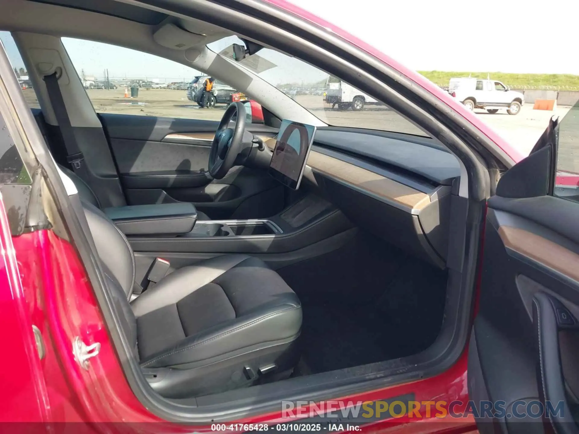 5 Photograph of a damaged car 5YJ3E1EB2MF015279 TESLA MODEL 3 2021