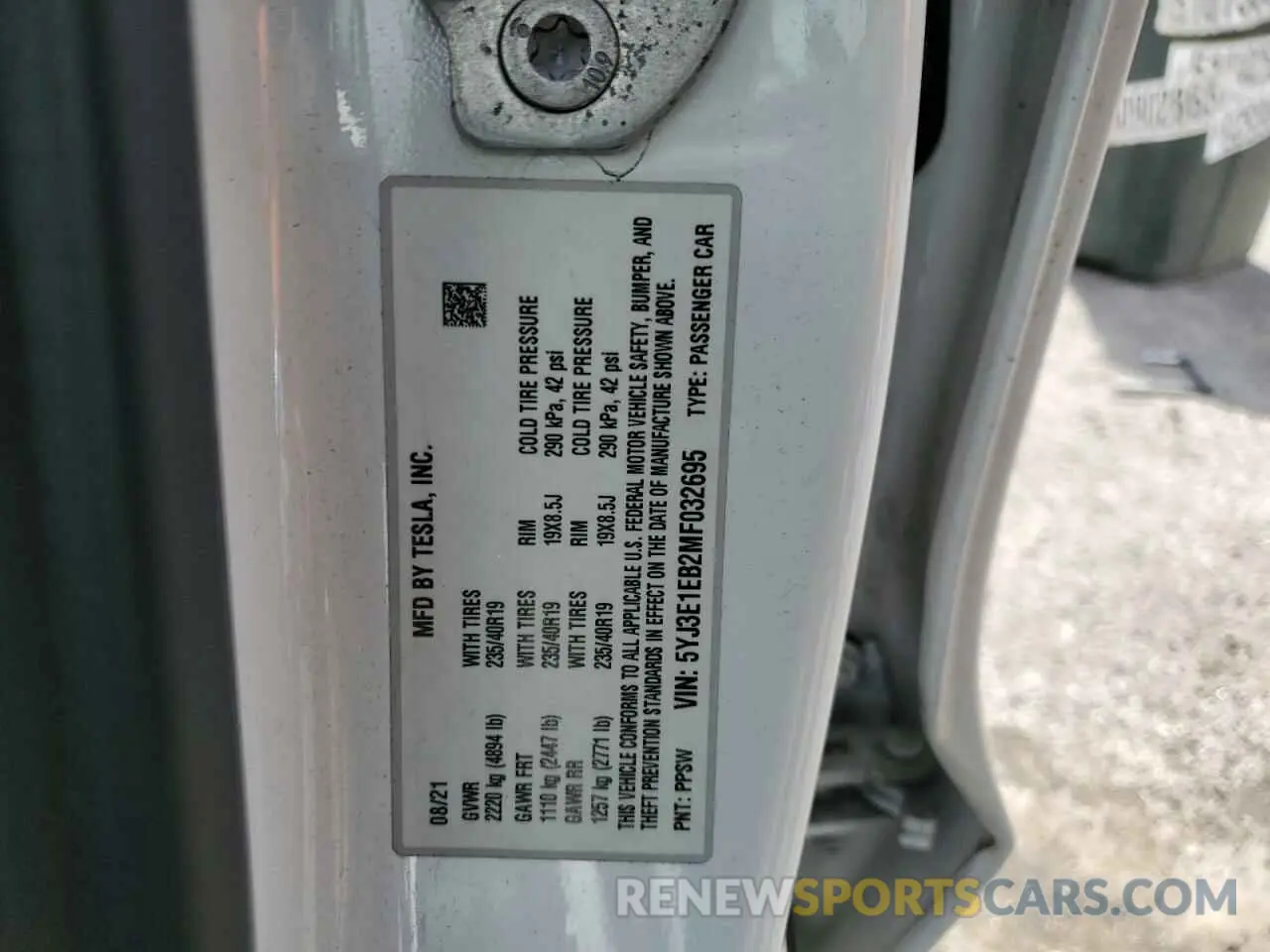14 Photograph of a damaged car 5YJ3E1EB2MF032695 TESLA MODEL 3 2021