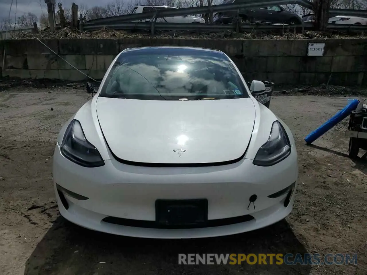 5 Photograph of a damaged car 5YJ3E1EB2MF032695 TESLA MODEL 3 2021