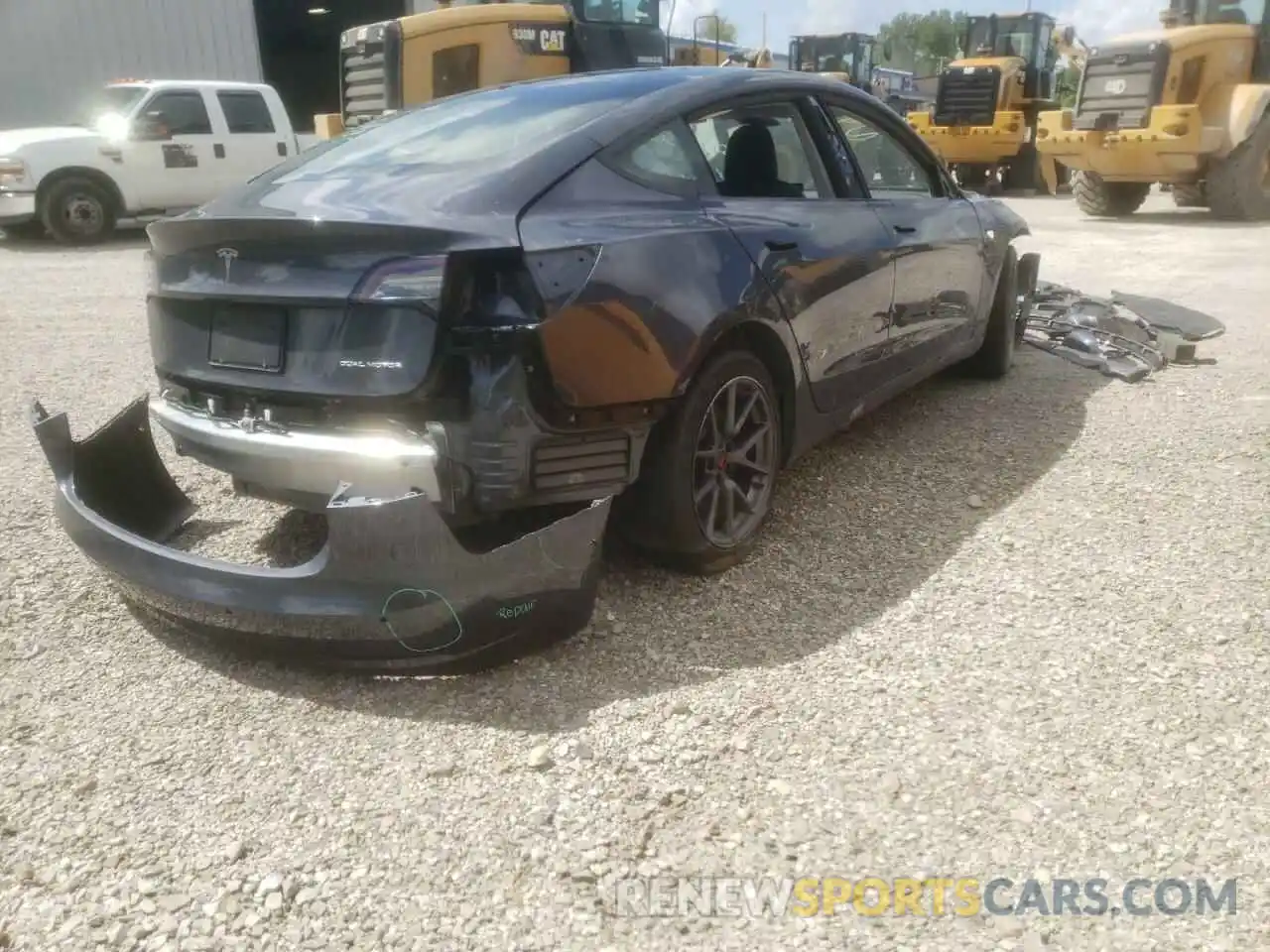 4 Photograph of a damaged car 5YJ3E1EB2MF044474 TESLA MODEL 3 2021