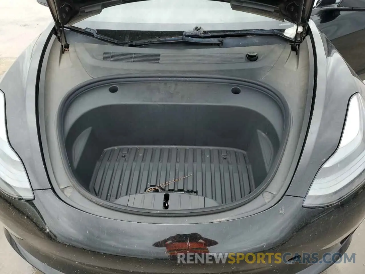 11 Photograph of a damaged car 5YJ3E1EB2MF055958 TESLA MODEL 3 2021