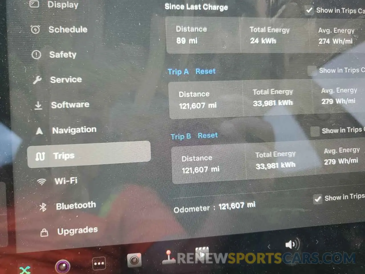 9 Photograph of a damaged car 5YJ3E1EB2MF055958 TESLA MODEL 3 2021