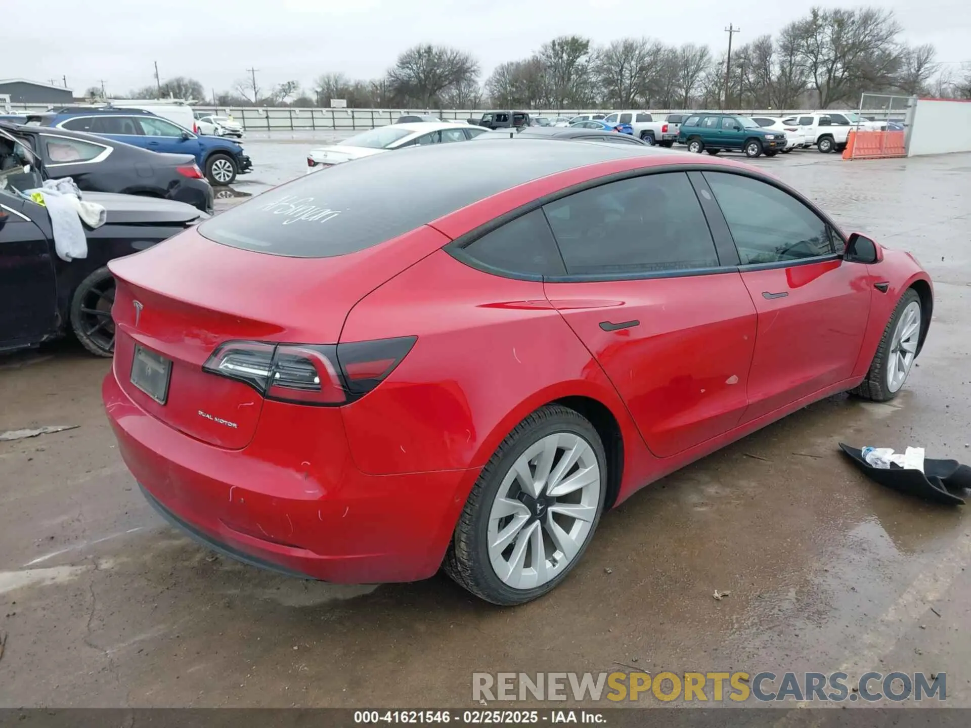 4 Photograph of a damaged car 5YJ3E1EB2MF079595 TESLA MODEL 3 2021
