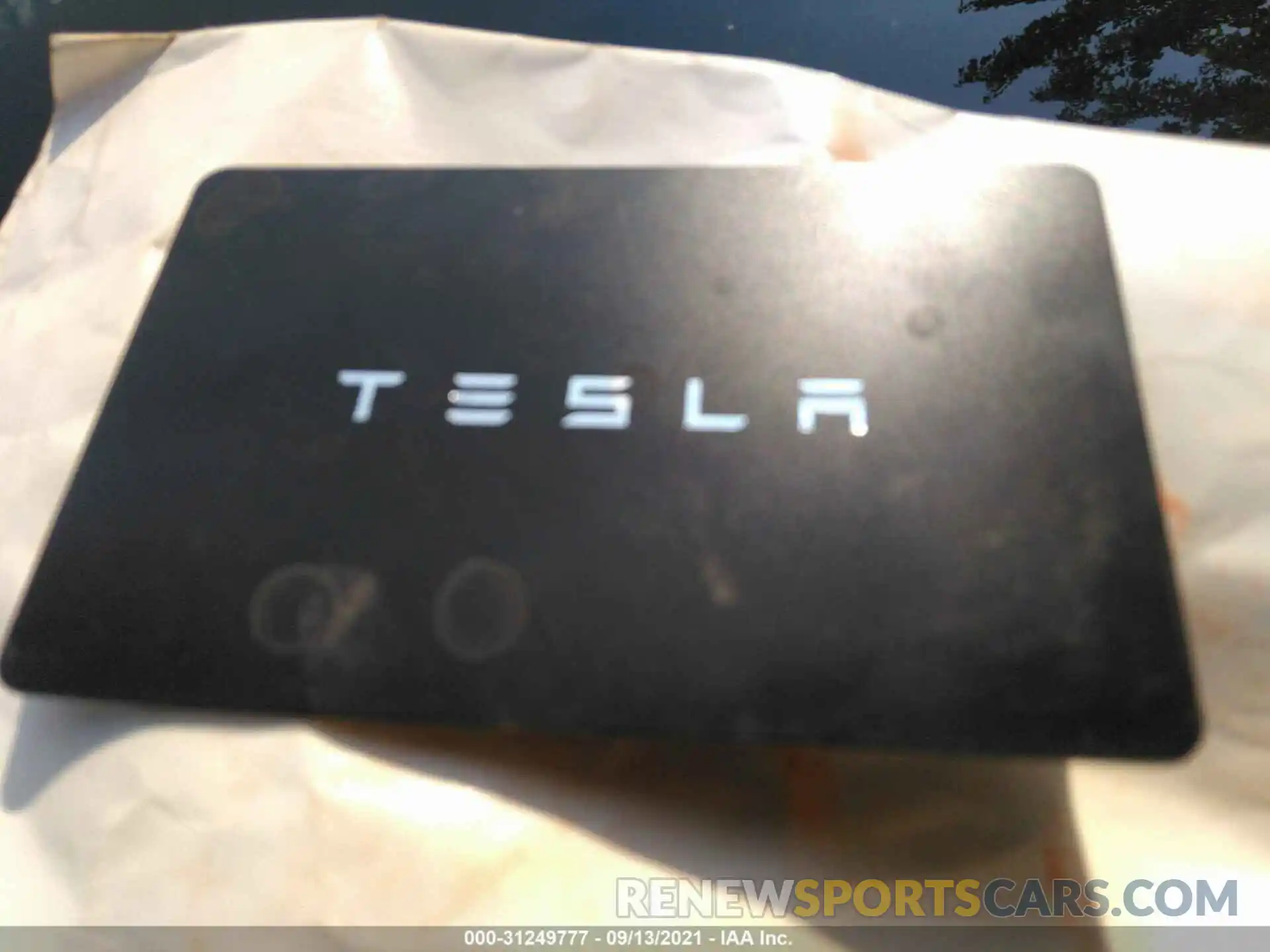 11 Photograph of a damaged car 5YJ3E1EB2MF852646 TESLA MODEL 3 2021