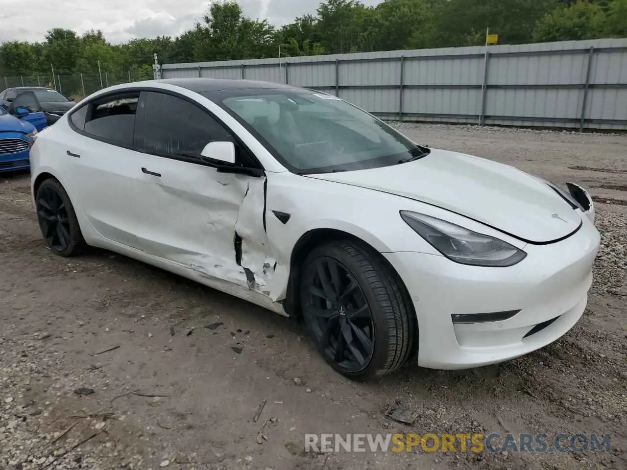 4 Photograph of a damaged car 5YJ3E1EB2MF902056 TESLA MODEL 3 2021