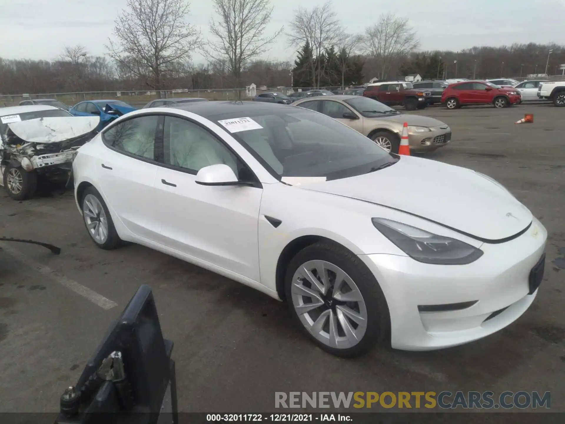 1 Photograph of a damaged car 5YJ3E1EB2MF916104 TESLA MODEL 3 2021