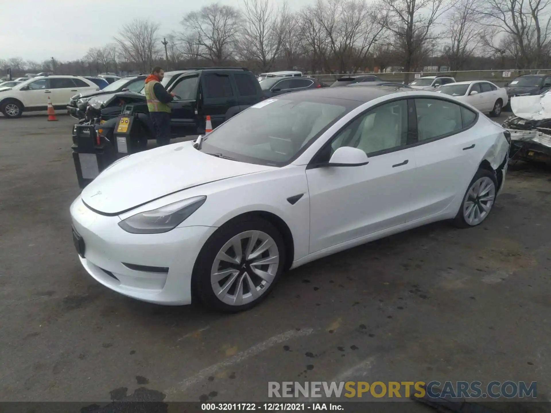 2 Photograph of a damaged car 5YJ3E1EB2MF916104 TESLA MODEL 3 2021