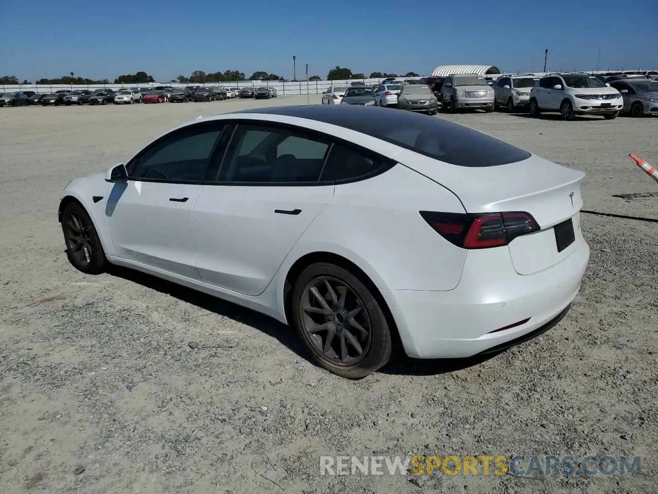 2 Photograph of a damaged car 5YJ3E1EB2MF927152 TESLA MODEL 3 2021