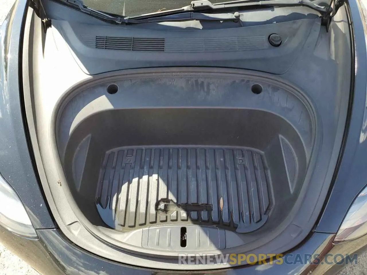 11 Photograph of a damaged car 5YJ3E1EB2MF948129 TESLA MODEL 3 2021