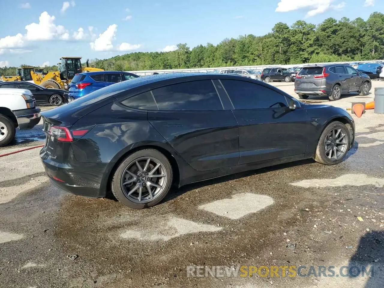 3 Photograph of a damaged car 5YJ3E1EB2MF948129 TESLA MODEL 3 2021