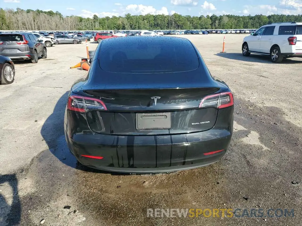 6 Photograph of a damaged car 5YJ3E1EB2MF948129 TESLA MODEL 3 2021