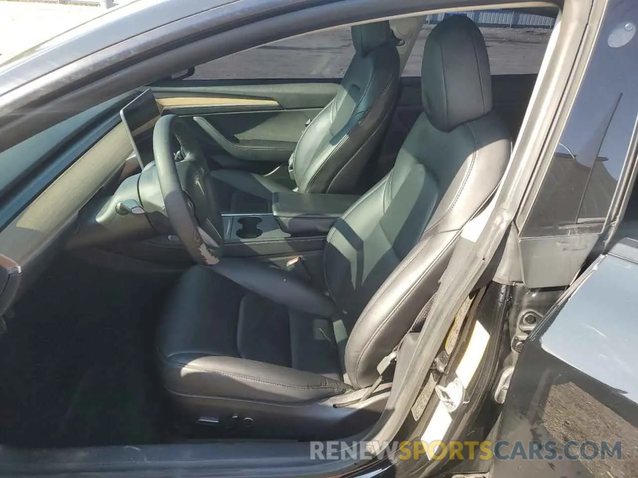 7 Photograph of a damaged car 5YJ3E1EB2MF948129 TESLA MODEL 3 2021