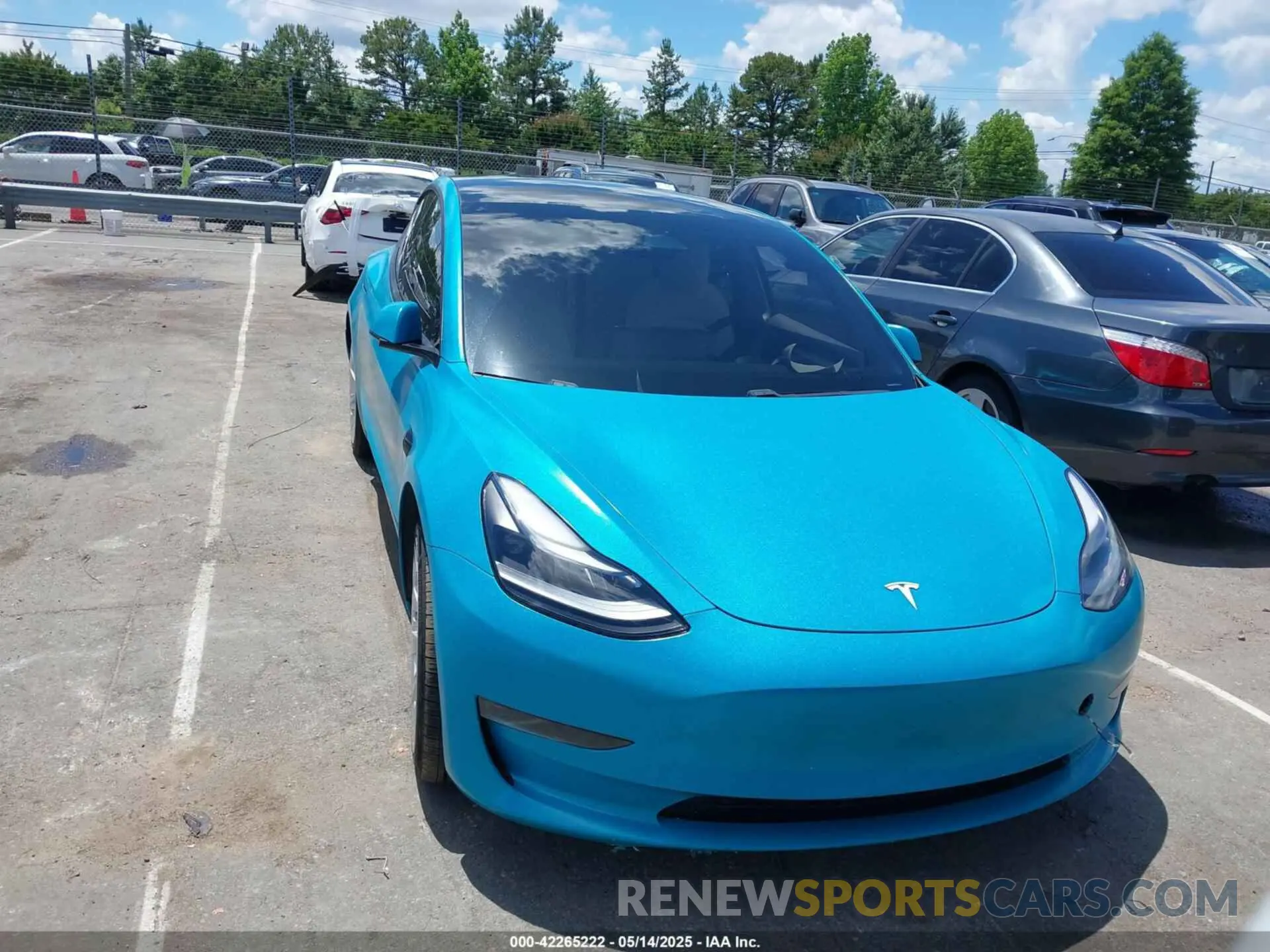 11 Photograph of a damaged car 5YJ3E1EB2MF990302 TESLA MODEL 3 2021