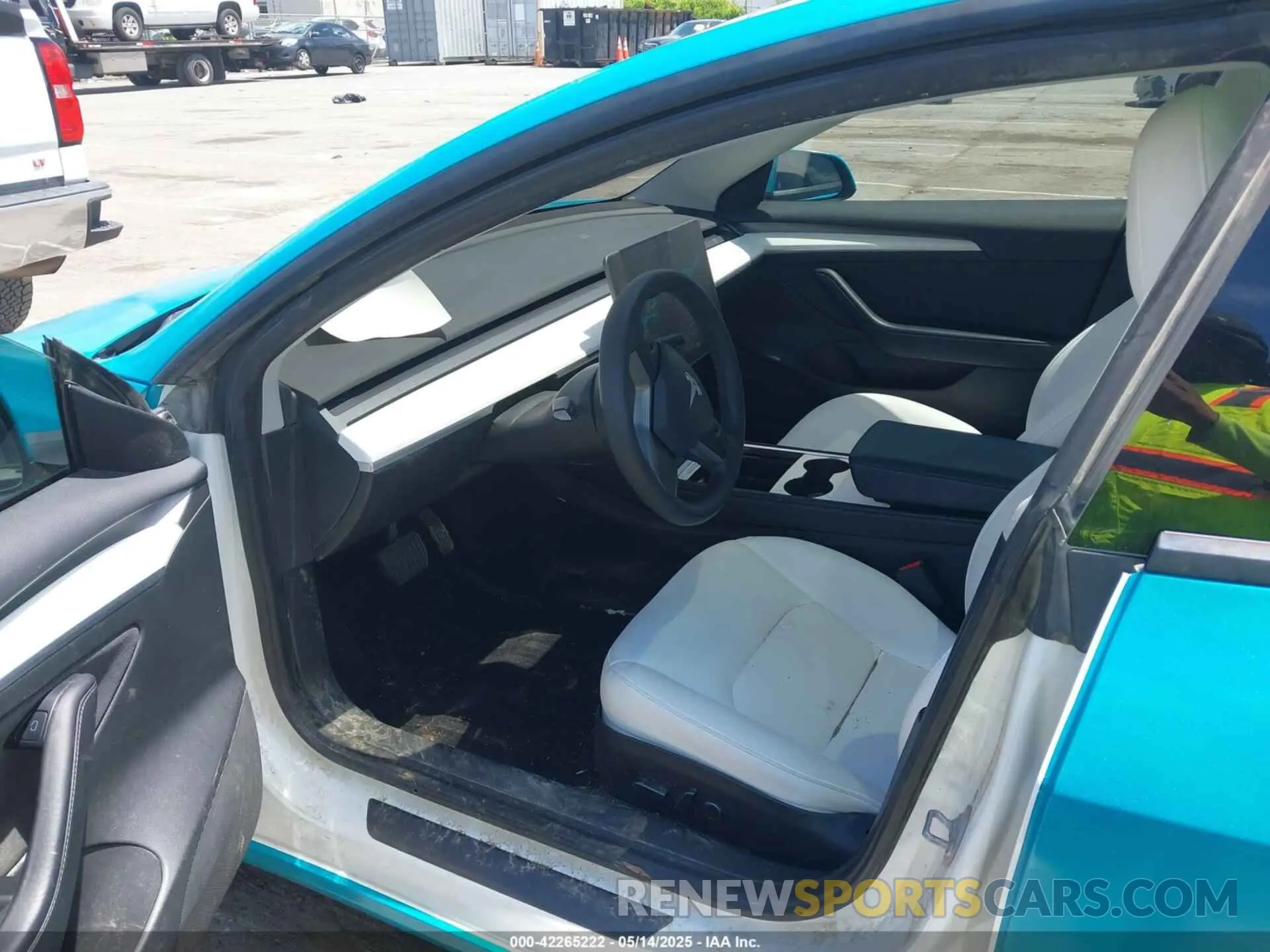 5 Photograph of a damaged car 5YJ3E1EB2MF990302 TESLA MODEL 3 2021