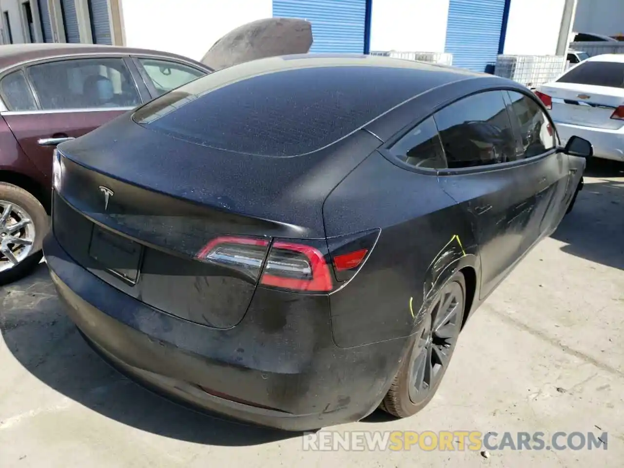 4 Photograph of a damaged car 5YJ3E1EB3MF015579 TESLA MODEL 3 2021