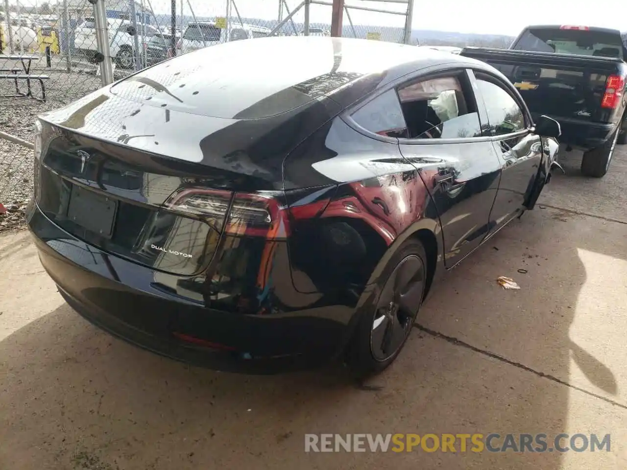 4 Photograph of a damaged car 5YJ3E1EB3MF836696 TESLA MODEL 3 2021