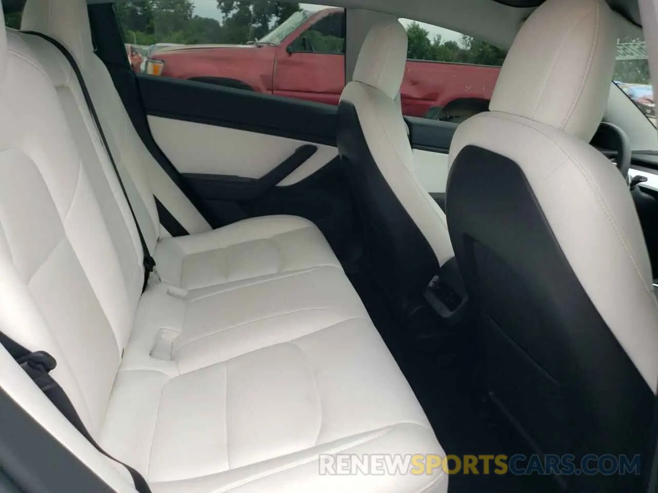 11 Photograph of a damaged car 5YJ3E1EB3MF871657 TESLA MODEL 3 2021