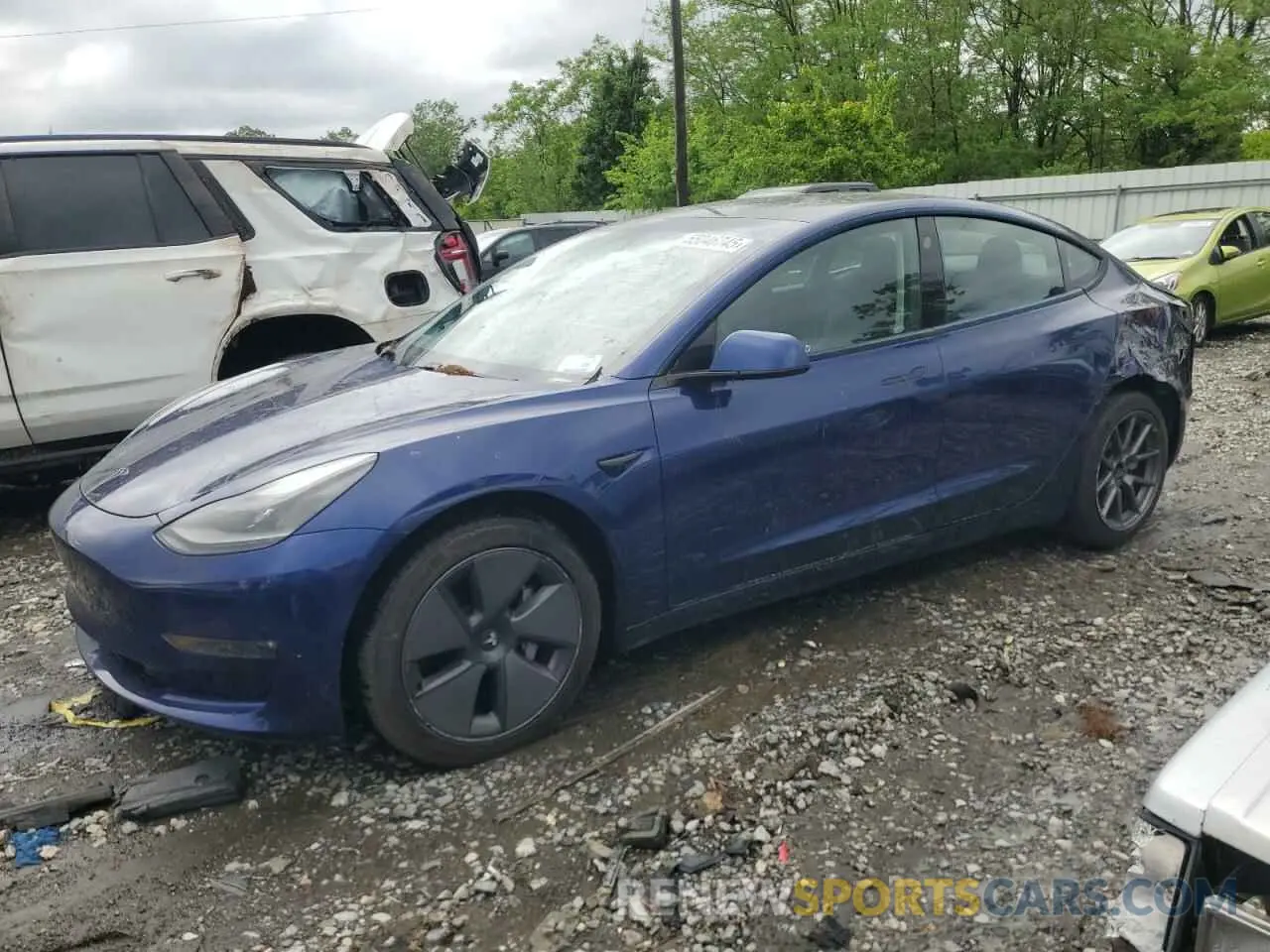 1 Photograph of a damaged car 5YJ3E1EB3MF924468 TESLA MODEL 3 2021
