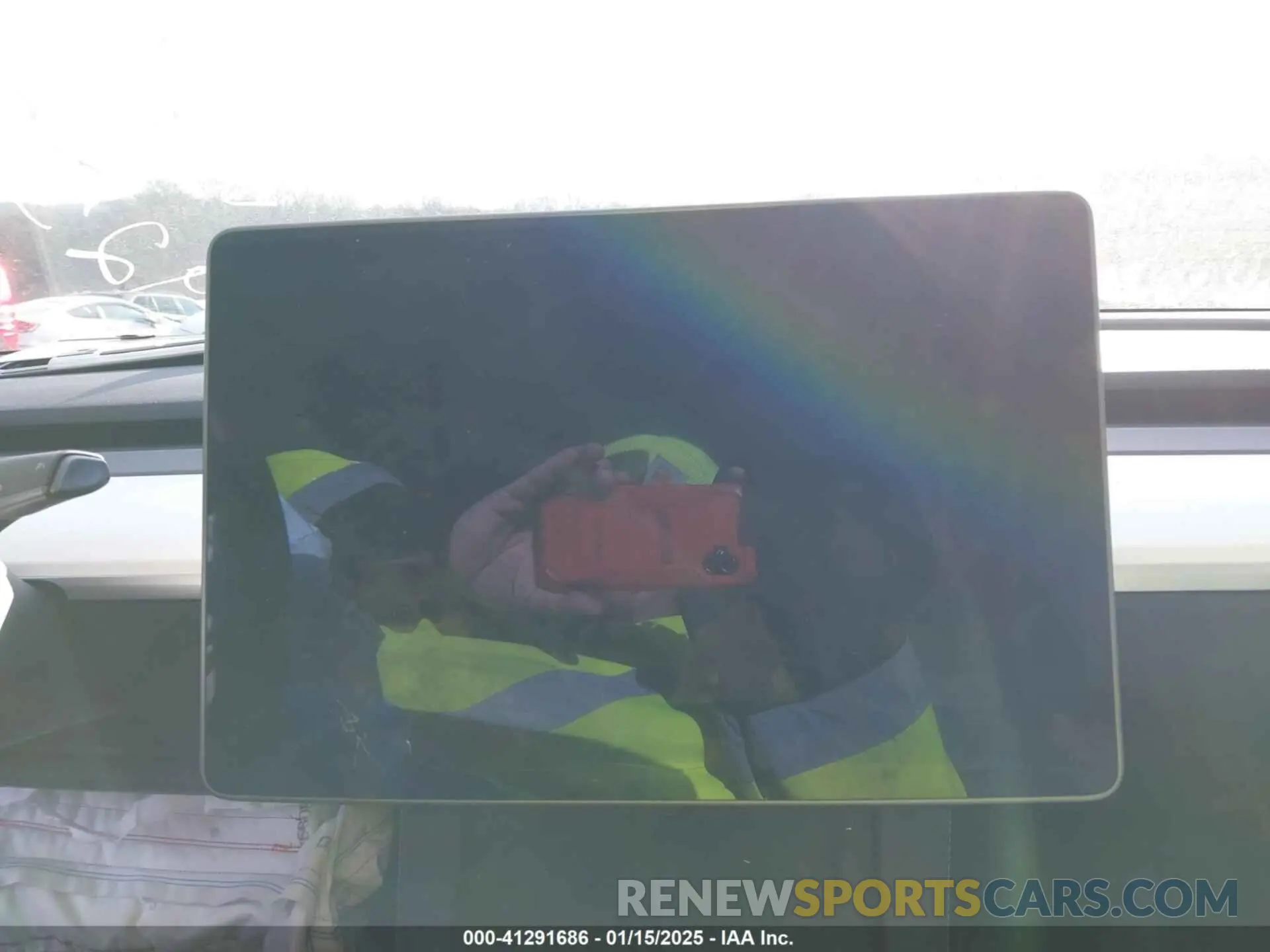 18 Photograph of a damaged car 5YJ3E1EB3MF925135 TESLA MODEL 3 2021