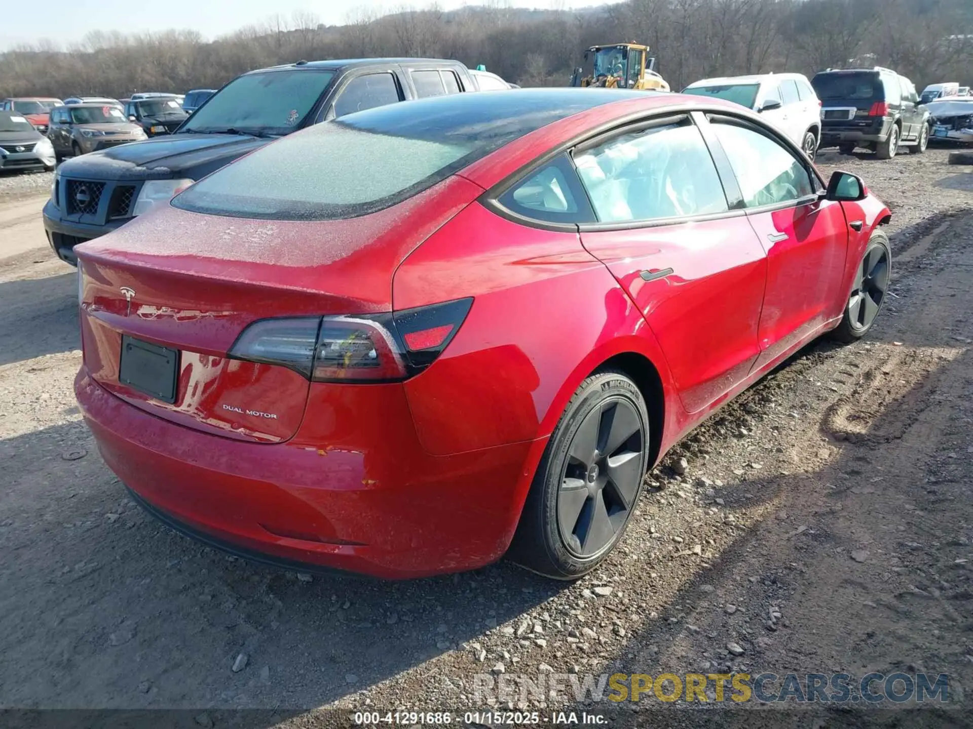 4 Photograph of a damaged car 5YJ3E1EB3MF925135 TESLA MODEL 3 2021