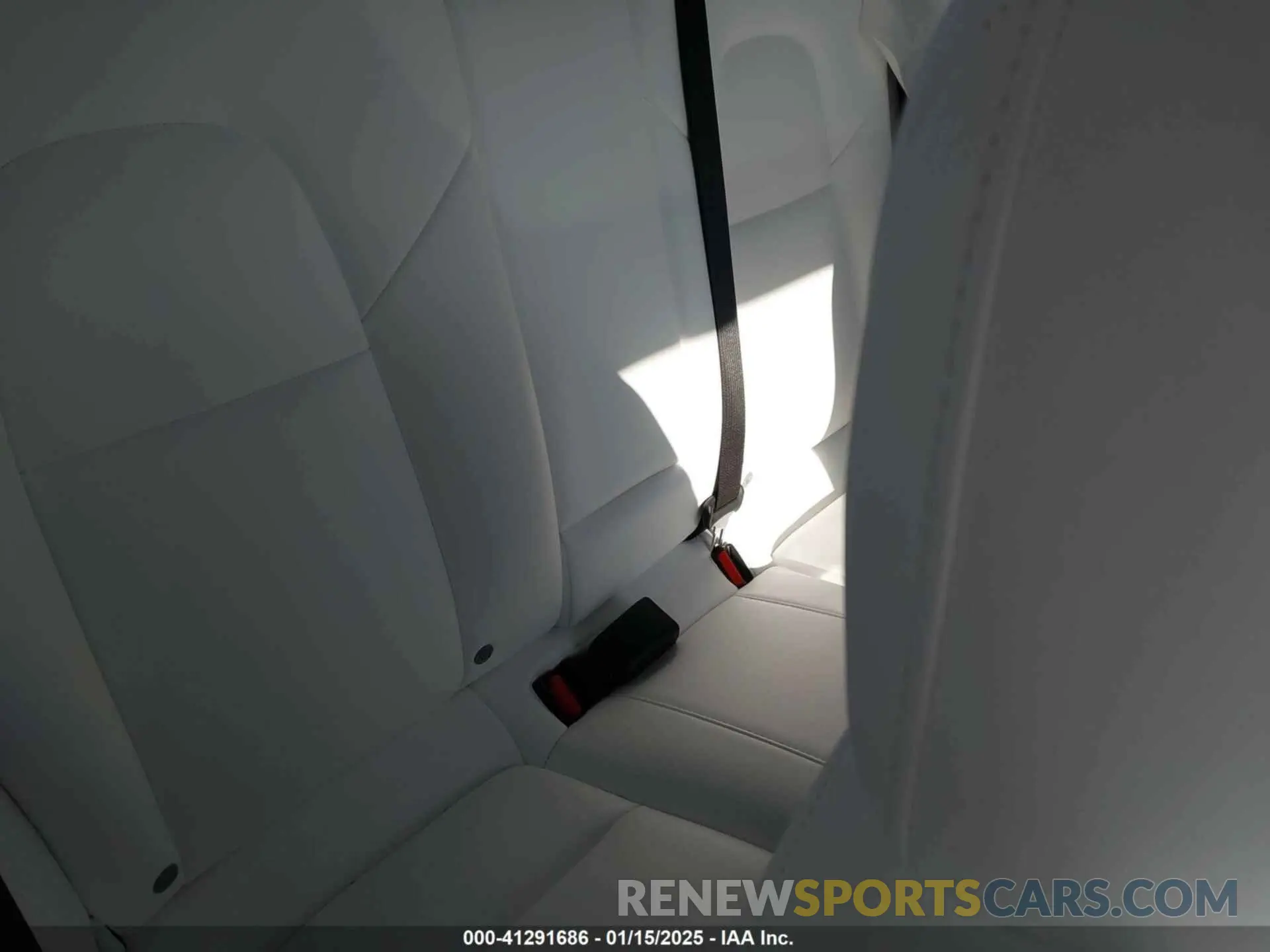 8 Photograph of a damaged car 5YJ3E1EB3MF925135 TESLA MODEL 3 2021