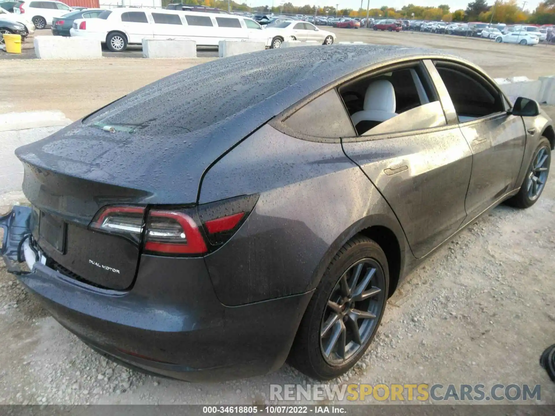 4 Photograph of a damaged car 5YJ3E1EB3MF948012 TESLA MODEL 3 2021