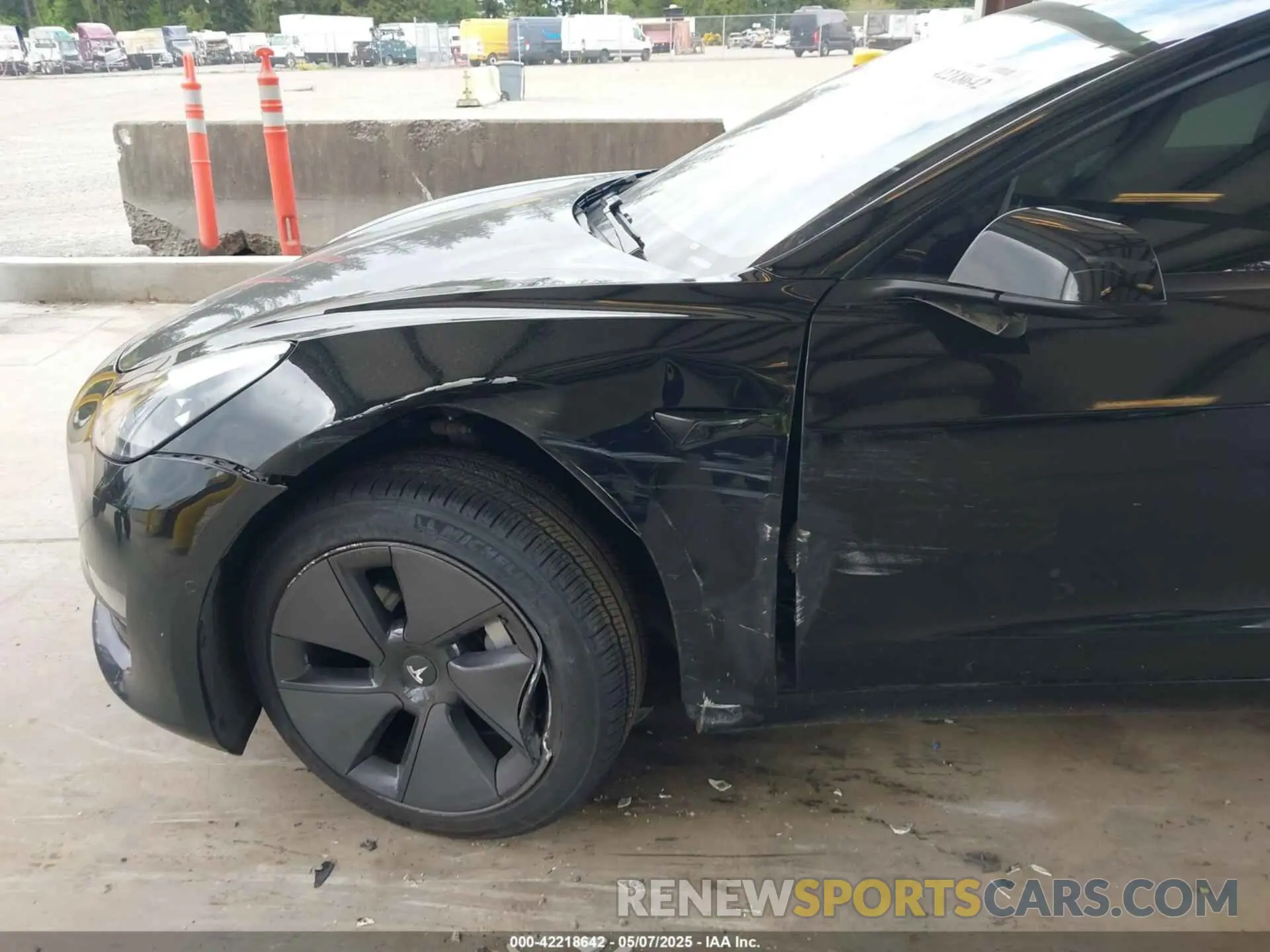 6 Photograph of a damaged car 5YJ3E1EB4MF002436 TESLA MODEL 3 2021