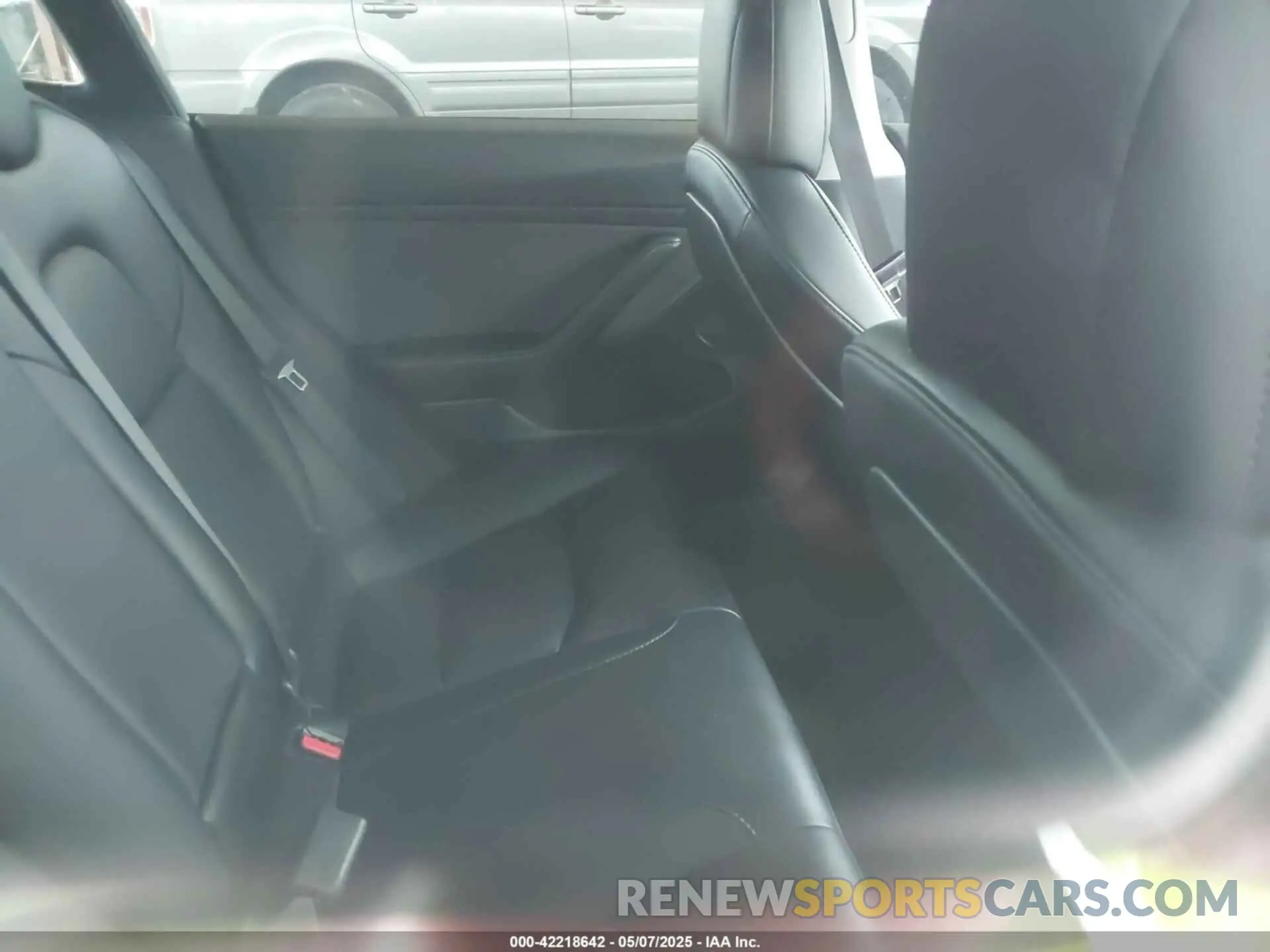 8 Photograph of a damaged car 5YJ3E1EB4MF002436 TESLA MODEL 3 2021