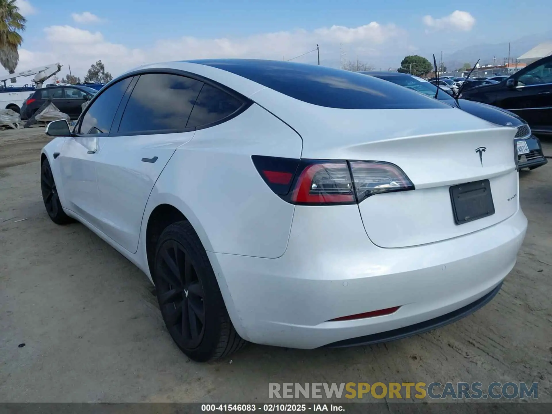 3 Photograph of a damaged car 5YJ3E1EB4MF010097 TESLA MODEL 3 2021