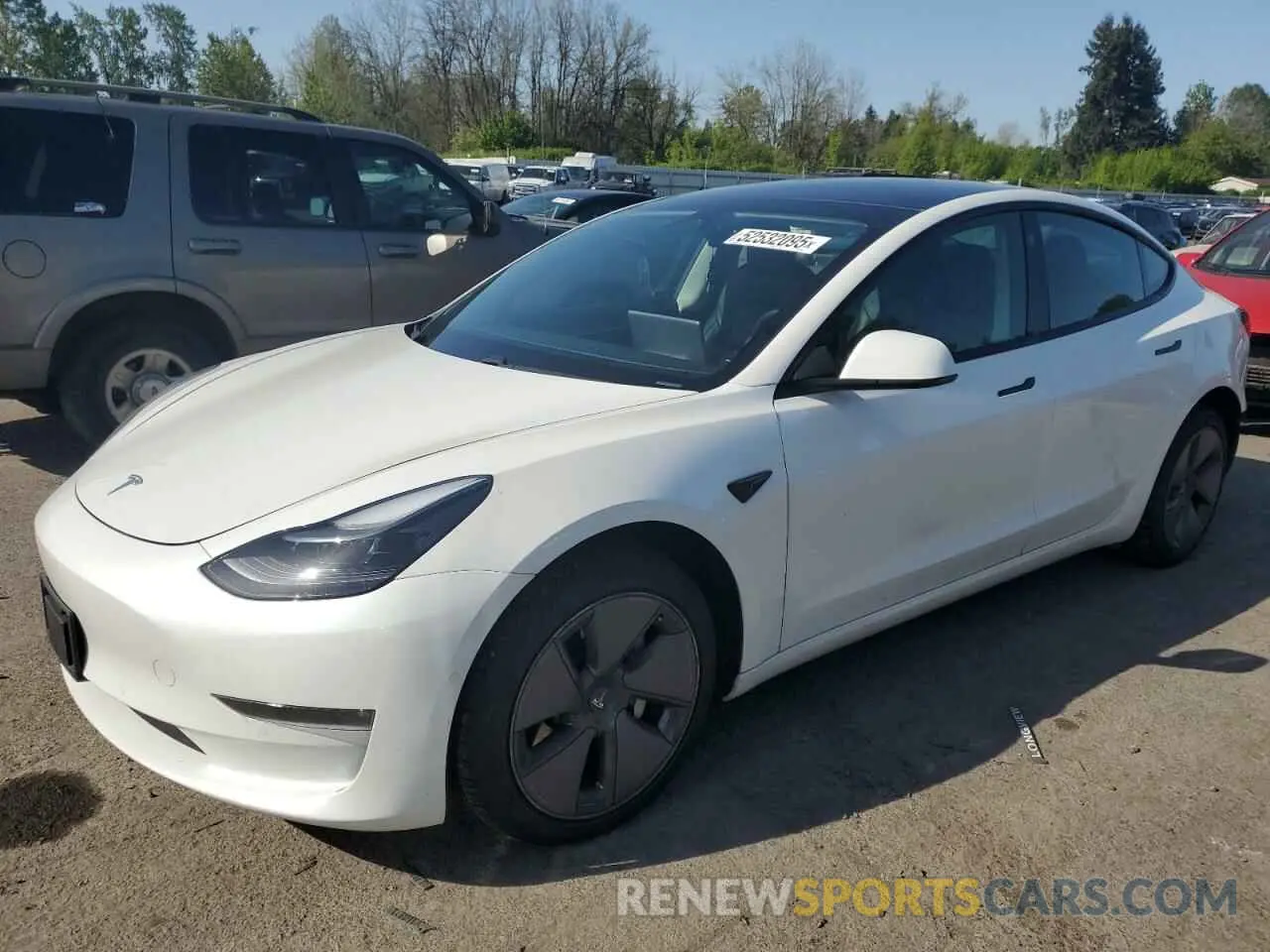 1 Photograph of a damaged car 5YJ3E1EB4MF052429 TESLA MODEL 3 2021