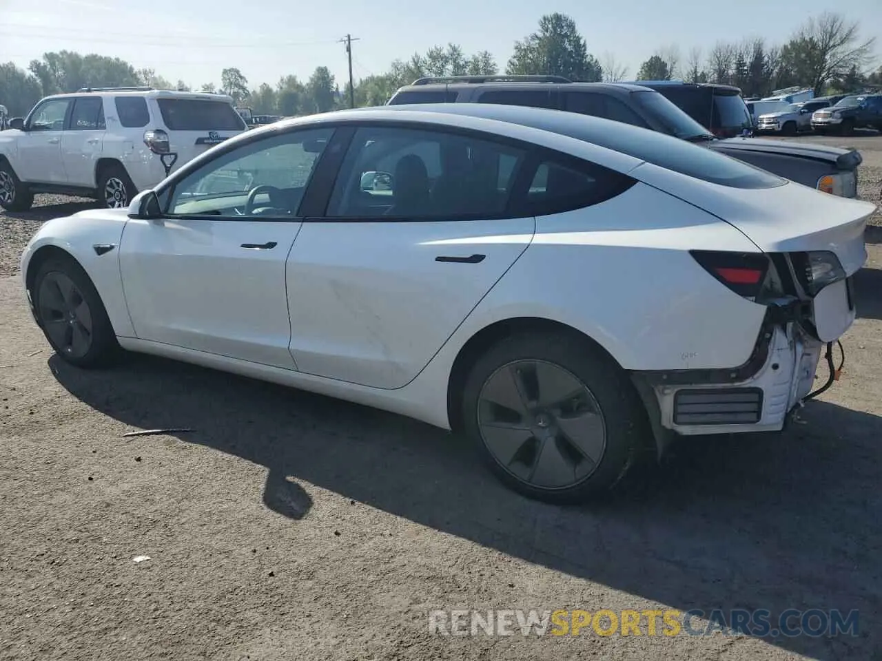 2 Photograph of a damaged car 5YJ3E1EB4MF052429 TESLA MODEL 3 2021