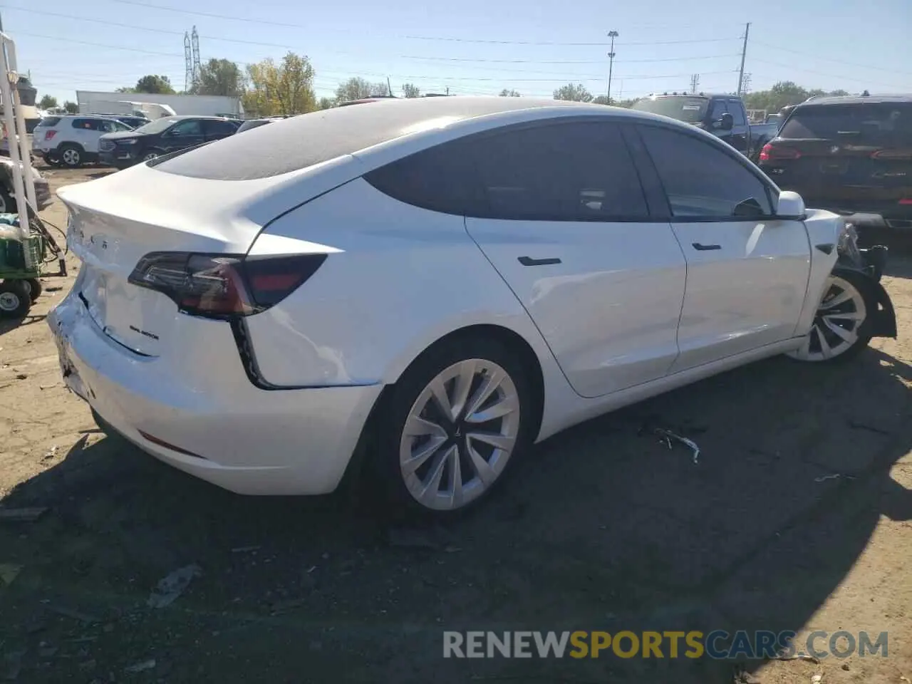 3 Photograph of a damaged car 5YJ3E1EB4MF061986 TESLA MODEL 3 2021