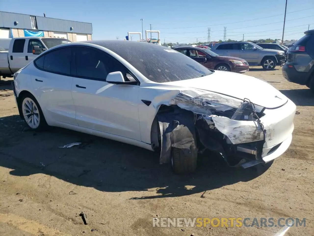 4 Photograph of a damaged car 5YJ3E1EB4MF061986 TESLA MODEL 3 2021
