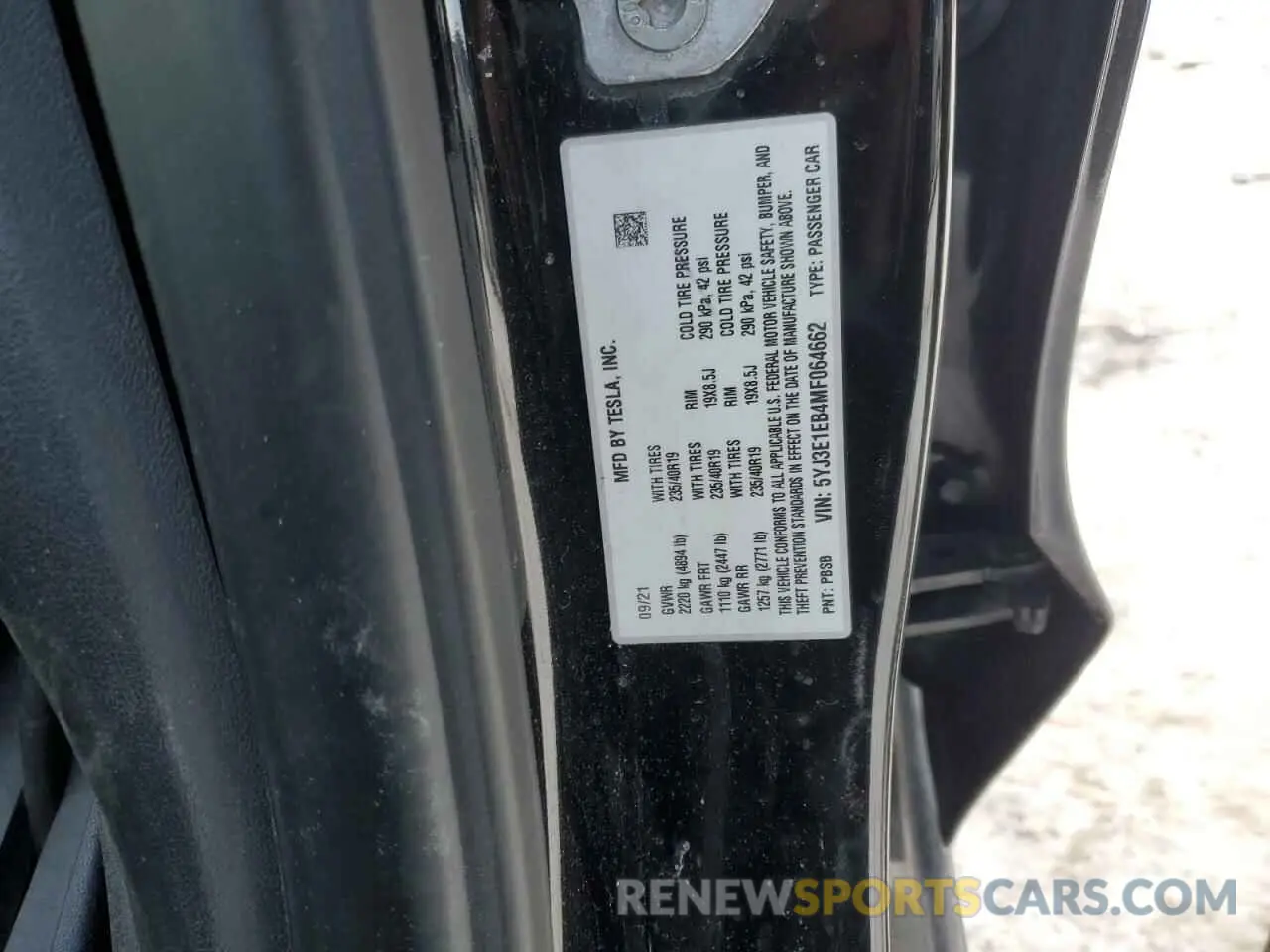 14 Photograph of a damaged car 5YJ3E1EB4MF064662 TESLA MODEL 3 2021