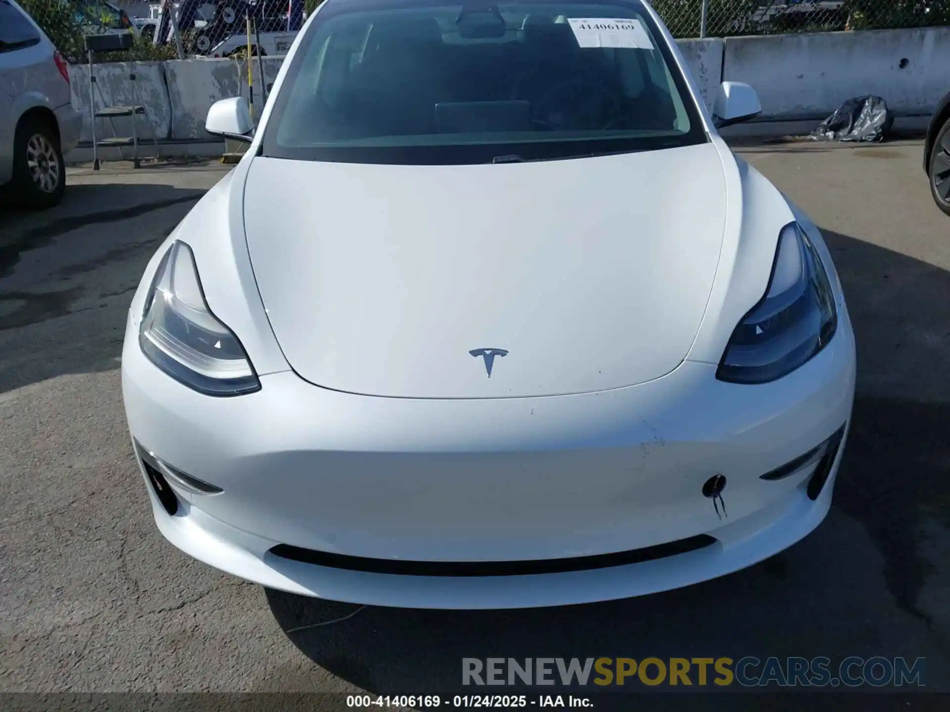 11 Photograph of a damaged car 5YJ3E1EB4MF072972 TESLA MODEL 3 2021