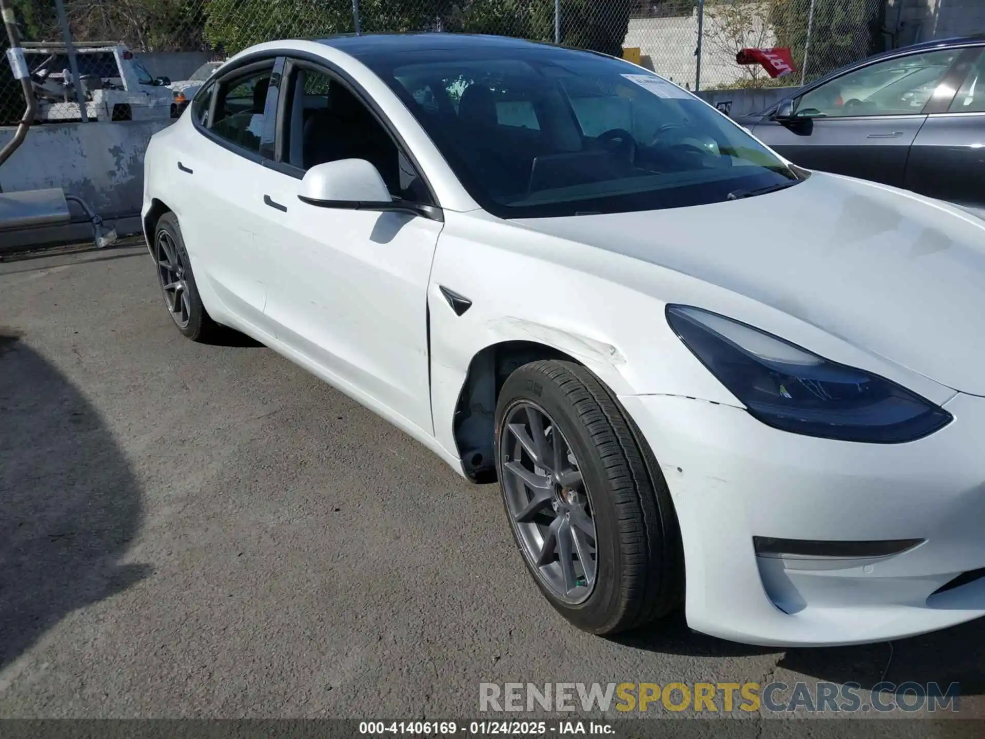 6 Photograph of a damaged car 5YJ3E1EB4MF072972 TESLA MODEL 3 2021