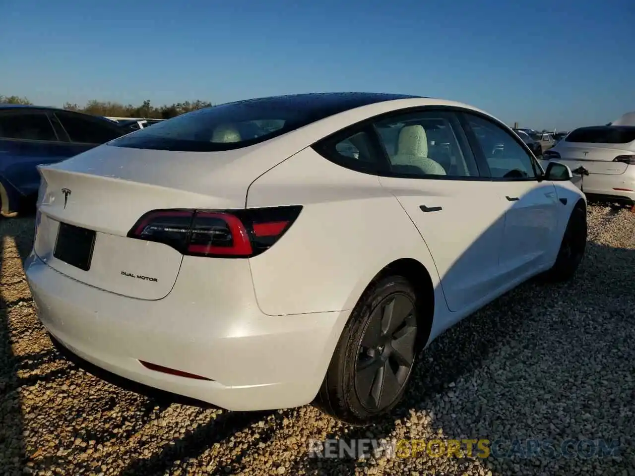 4 Photograph of a damaged car 5YJ3E1EB4MF094910 TESLA MODEL 3 2021